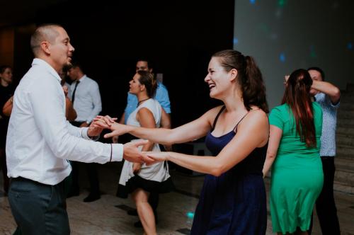 zsofi es kristof fb-meret-393